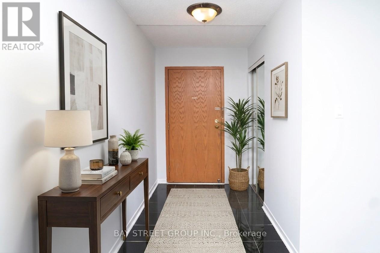 2006 - 44 St Joseph Street E, Toronto, Ontario  M4Y 2W4 - Photo 6 - C13224556