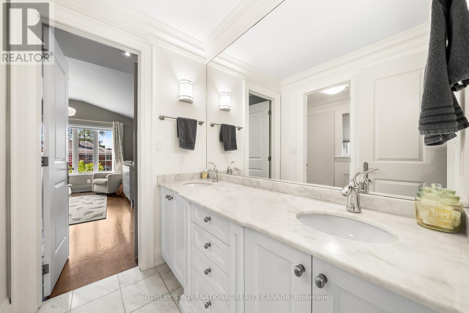 200 Donlea Drive, Toronto, Ontario  M4G 2M9 - Photo 28 - C13224592