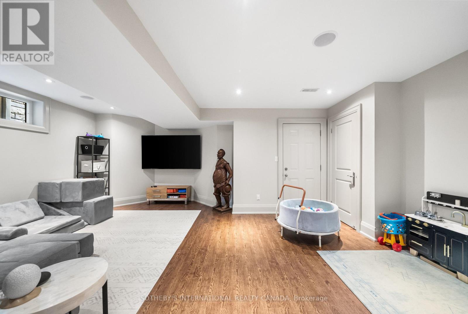 200 Donlea Drive, Toronto, Ontario  M4G 2M9 - Photo 34 - C13224592