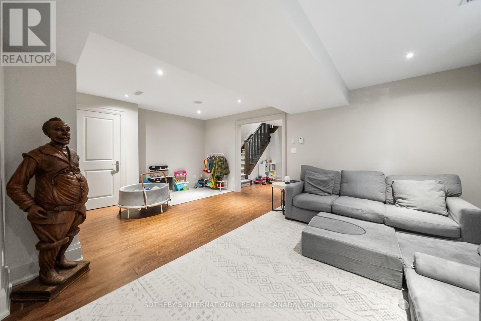 200 Donlea Drive, Toronto, Ontario  M4G 2M9 - Photo 36 - C13224592