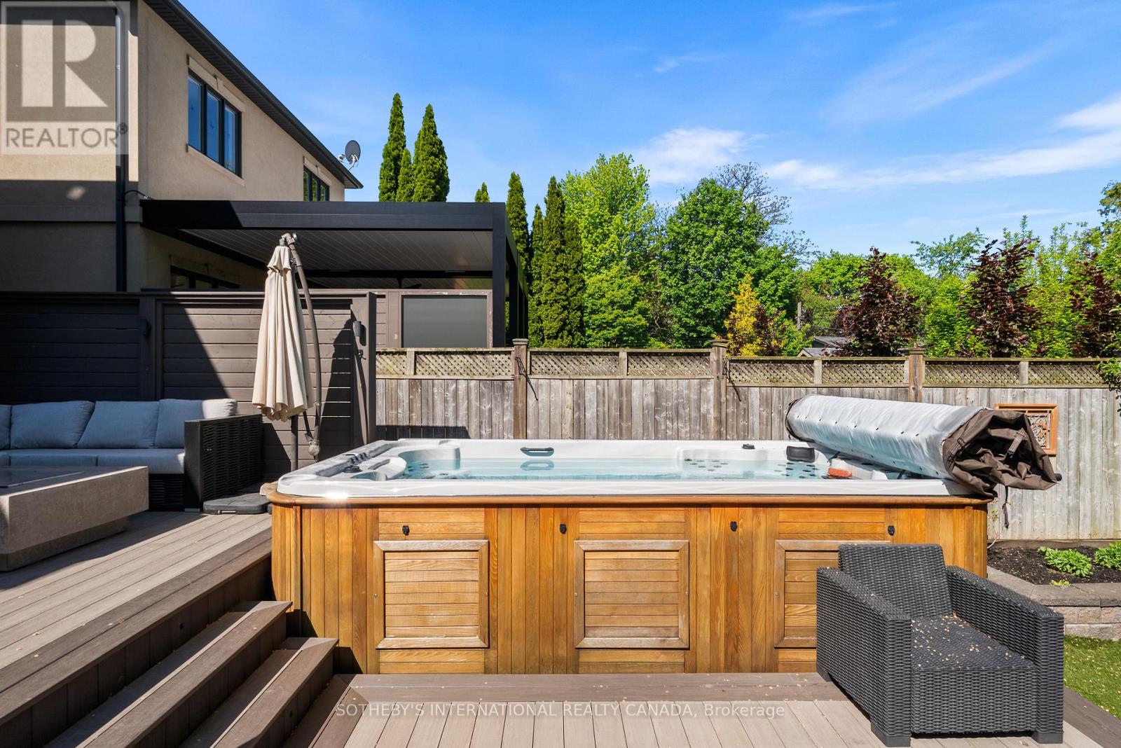 200 Donlea Drive, Toronto, Ontario  M4G 2M9 - Photo 48 - C13224592