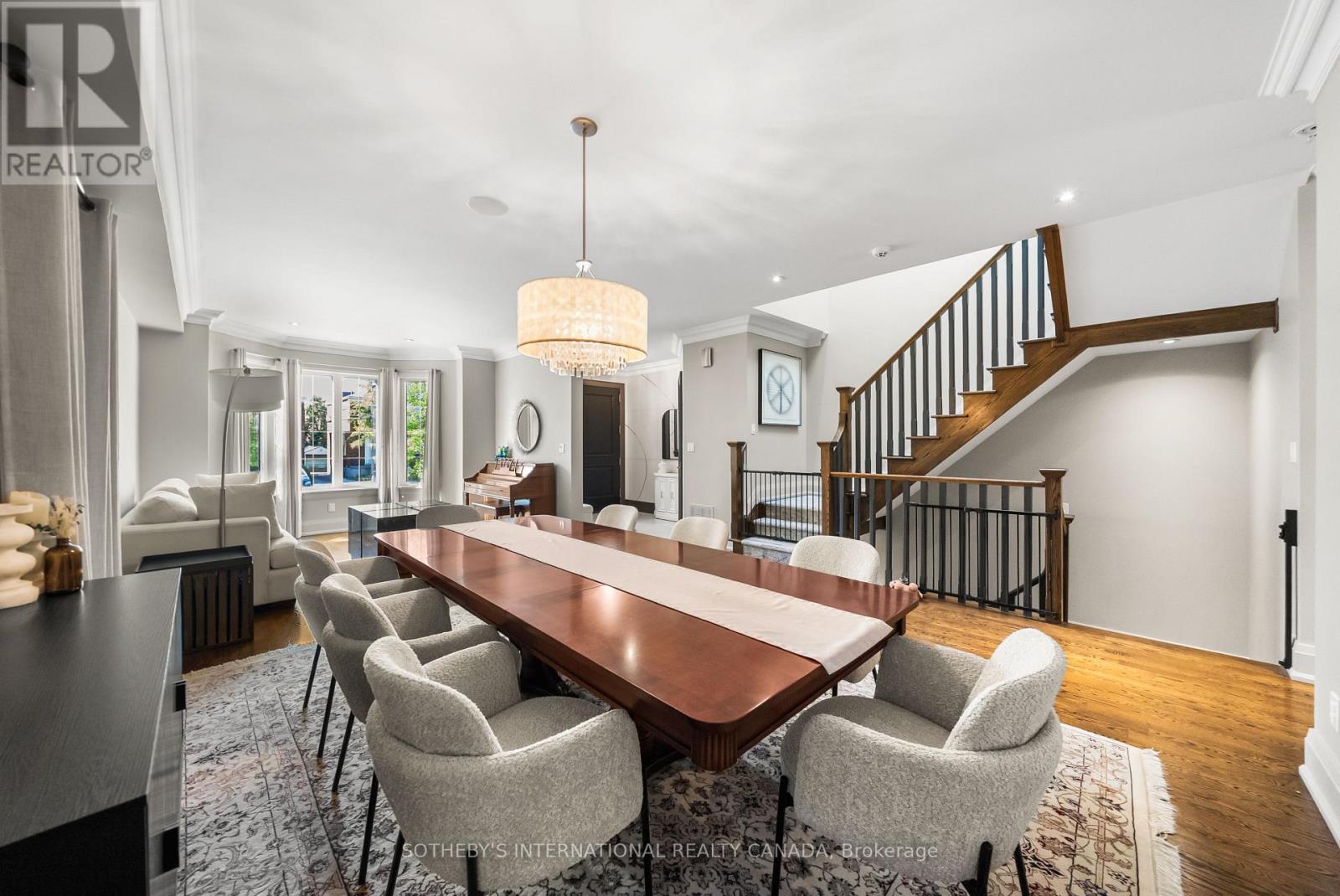 200 Donlea Drive, Toronto, Ontario  M4G 2M9 - Photo 7 - C13224592
