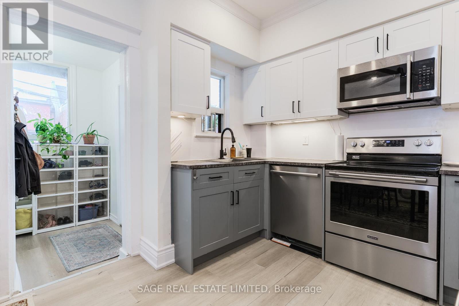 Main - 37 Rusholme Road, Toronto, Ontario  M6J 3H3 - Photo 9 - C13224606