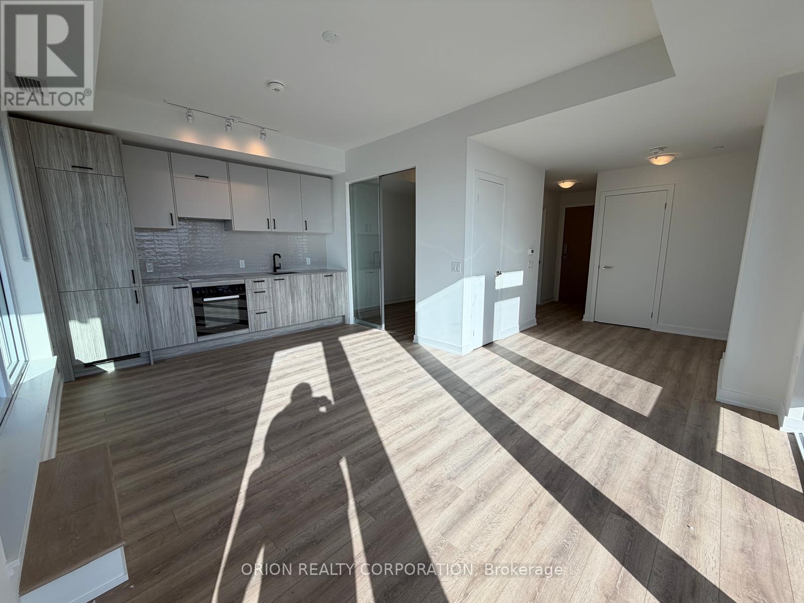 2514 - 1 Quarrington Lane, Toronto, Ontario  M3C 0S4 - Photo 3 - C13224620
