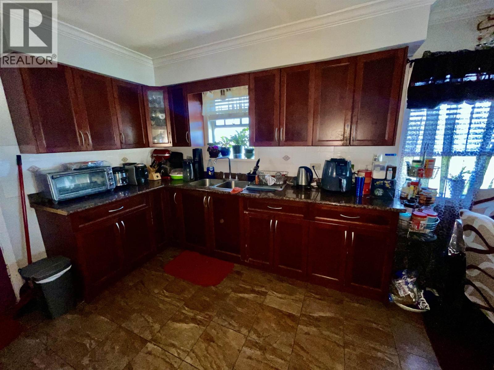 318 Hampton Street, New Westminster, British Columbia  V3M 5M1 - Photo 2 - R3129556