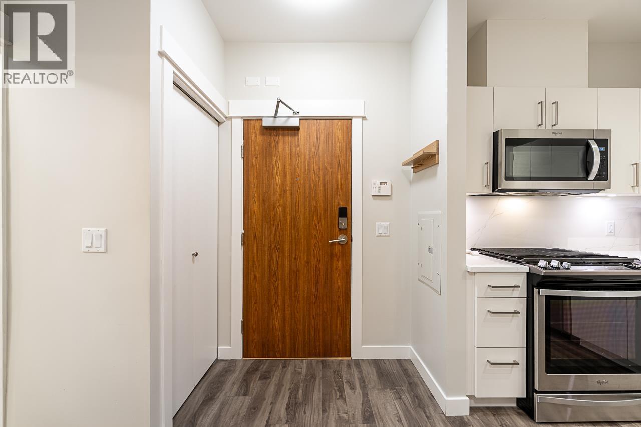 103 1468 St. Andrews Avenue, North Vancouver, British Columbia  V7L 0A8 - Photo 3 - R3130400