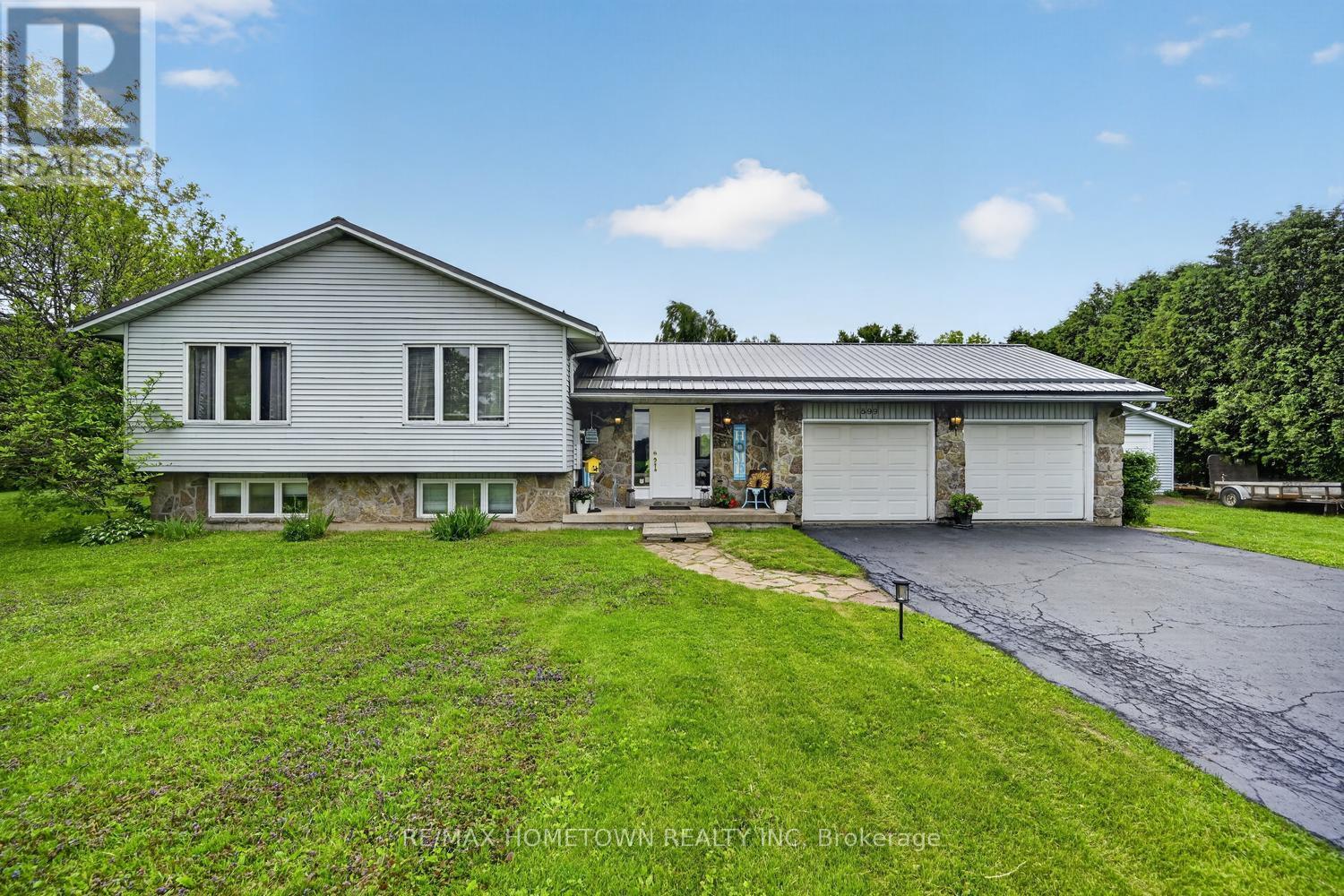 1599 County Rd 2 Road, Front Of Yonge, Ontario  K0E 1R0 - Photo 1 - X13224674
