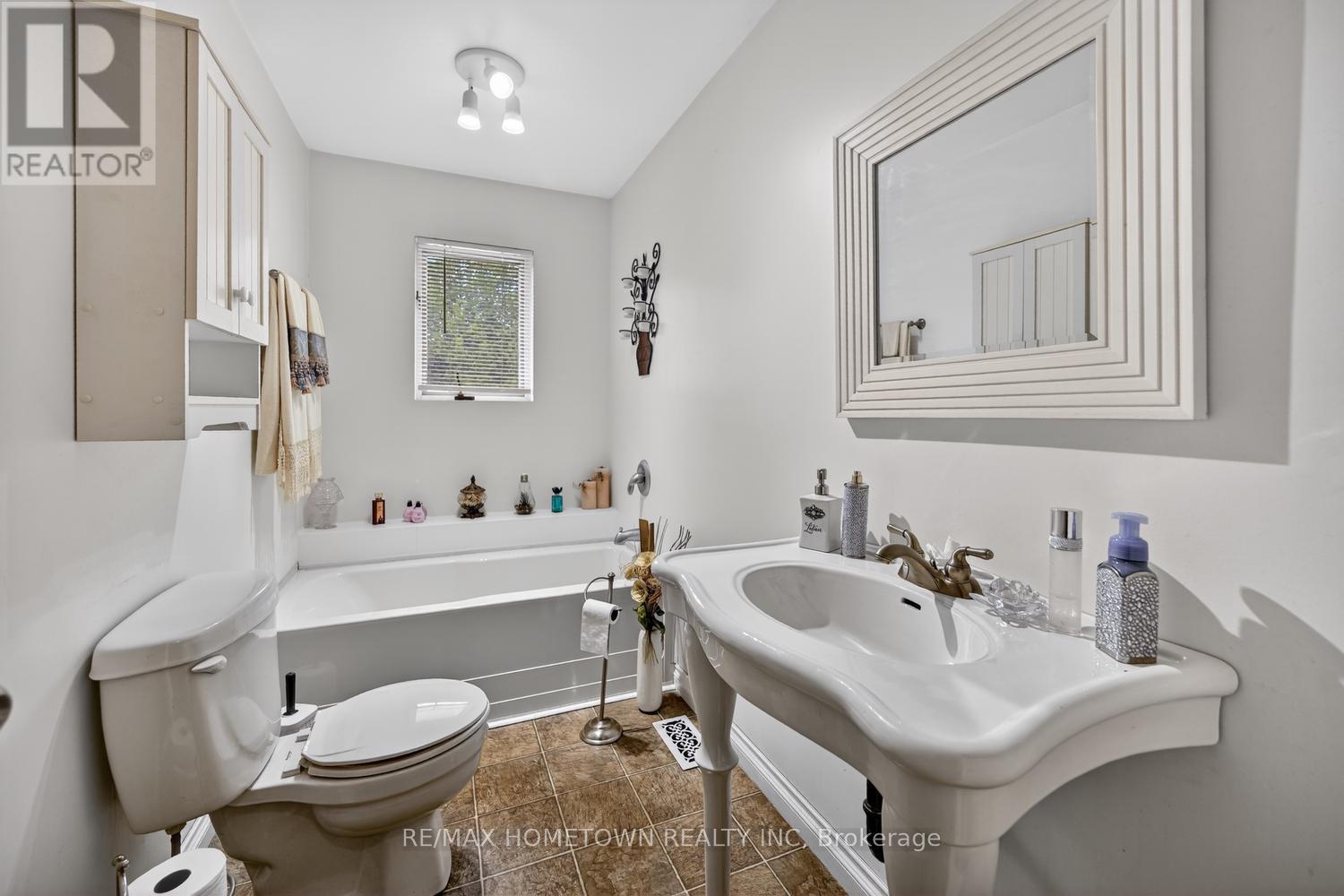 1599 County Rd 2 Road, Front Of Yonge, Ontario  K0E 1R0 - Photo 30 - X13224674