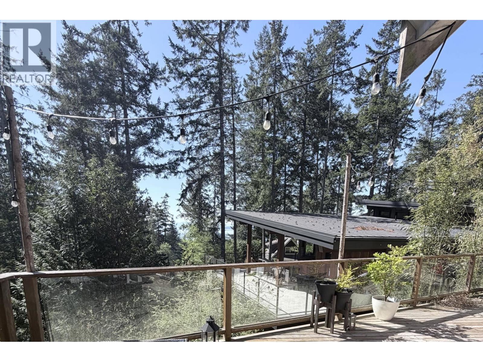 13555 Lee Road, Garden Bay, British Columbia  V0N 1S1 - Photo 12 - R3130411