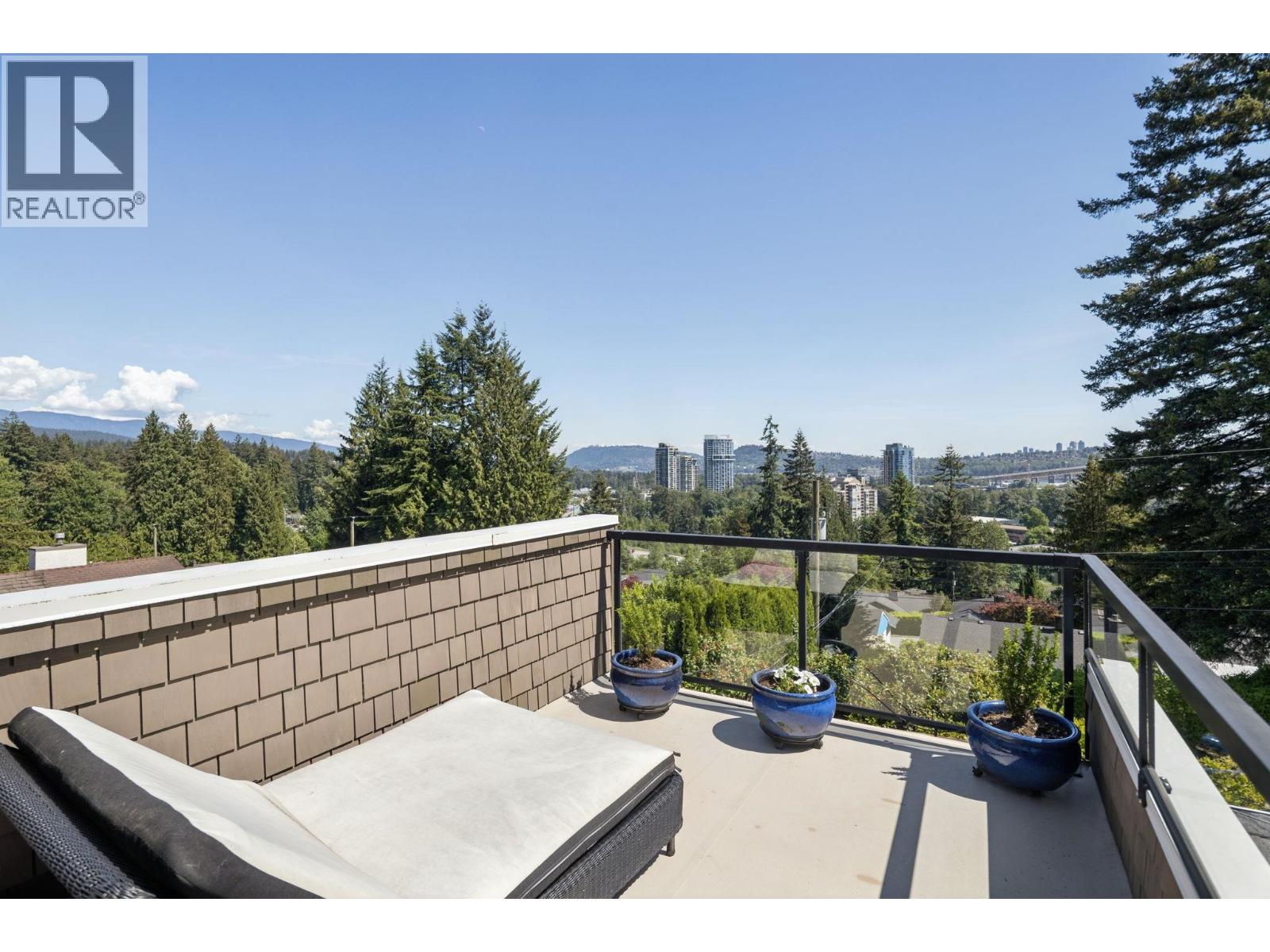 1225 Adderley Street, North Vancouver, British Columbia  V7L 1T6 - Photo 15 - R3130431