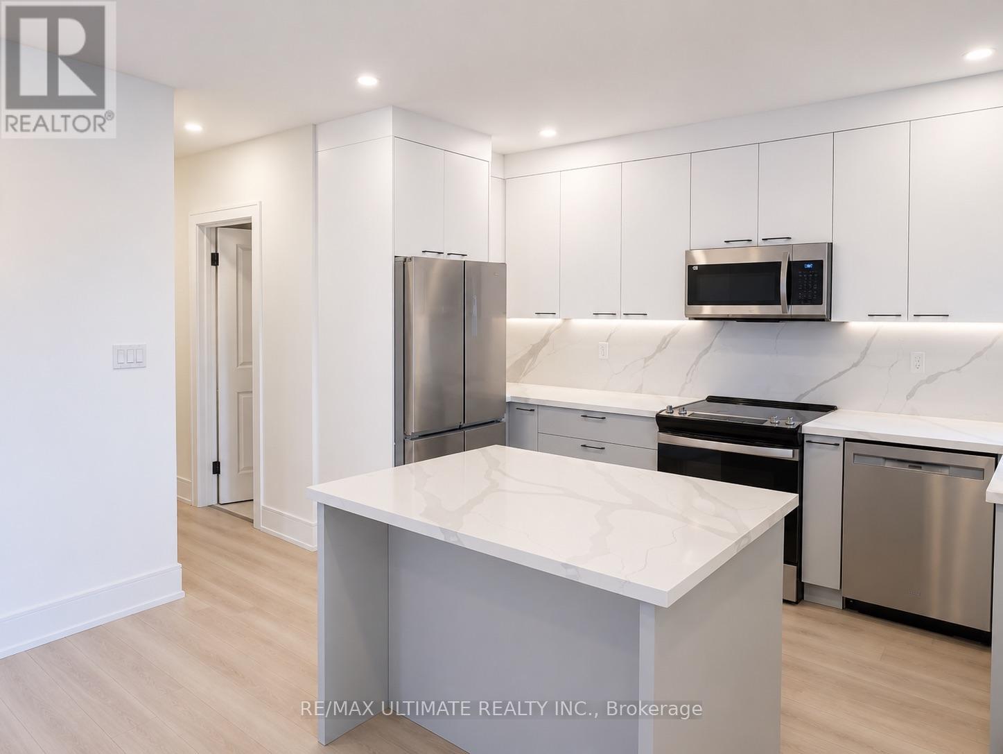 200 - 810 Bloor Street W, Toronto, Ontario  M6G 1L9 - Photo 1 - W13183182