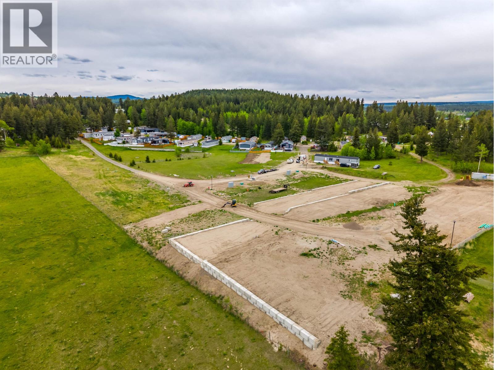 59 4072 Lac La Hache Station Road, Lac La Hache, British Columbia  V0K 1T1 - Photo 4 - R3130019