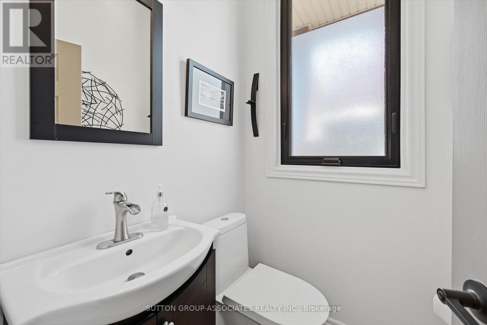 2417 Hilda Drive, Oakville, Ontario  L6H 7N5 - Photo 18 - W13224568