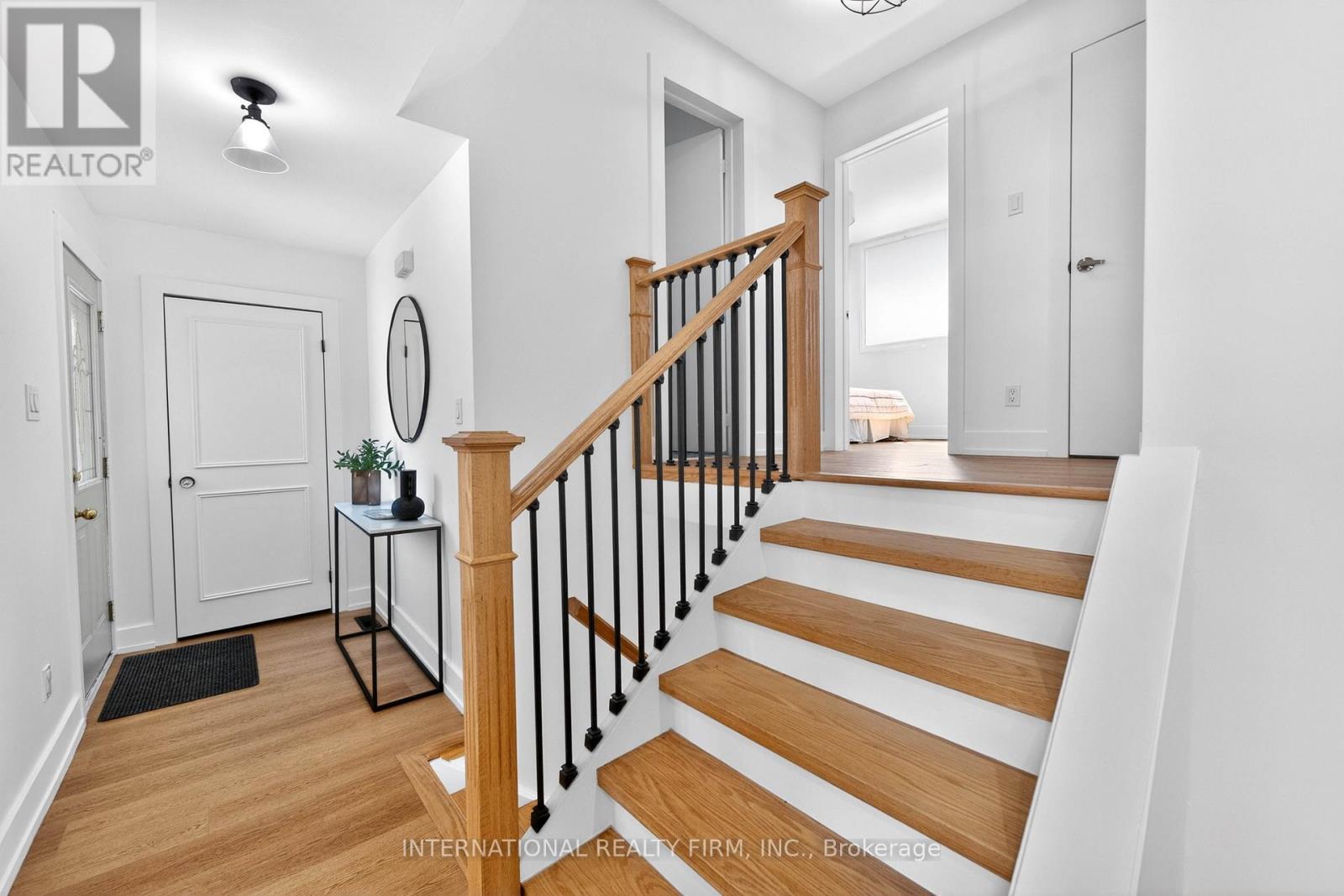 26 Dellbrook Crescent, Toronto, Ontario  M9L 1E2 - Photo 14 - W13224576