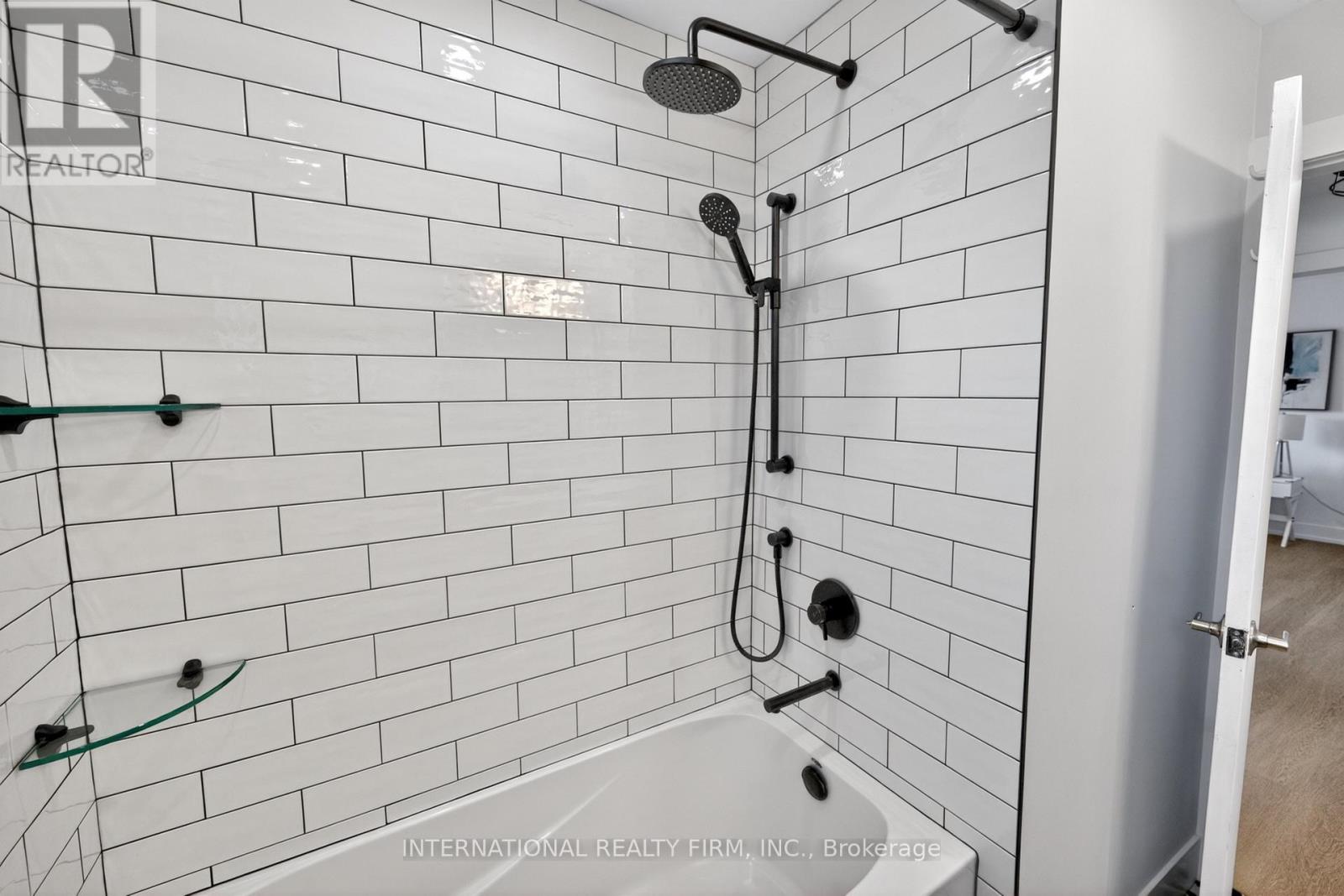 26 Dellbrook Crescent, Toronto, Ontario  M9L 1E2 - Photo 23 - W13224576