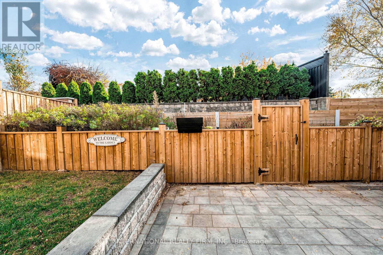 26 Dellbrook Crescent, Toronto, Ontario  M9L 1E2 - Photo 45 - W13224576