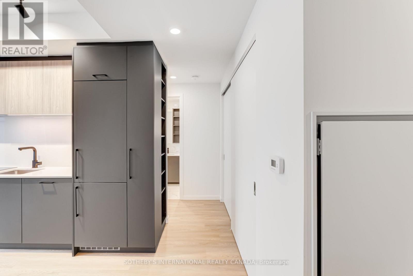 429 - 689 The Queensway, Toronto, Ontario  M8Y 1L1 - Photo 11 - W13224642