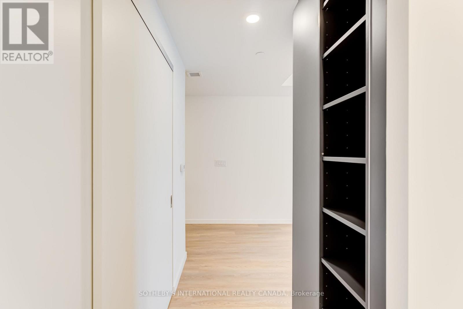 429 - 689 The Queensway, Toronto, Ontario  M8Y 1L1 - Photo 12 - W13224642