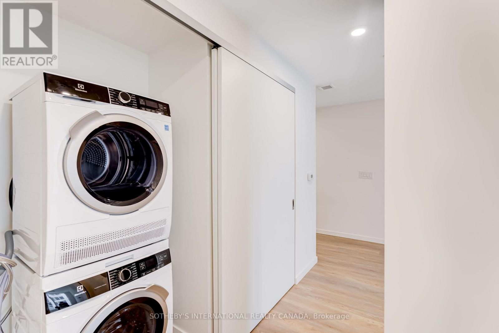 429 - 689 The Queensway, Toronto, Ontario  M8Y 1L1 - Photo 13 - W13224642