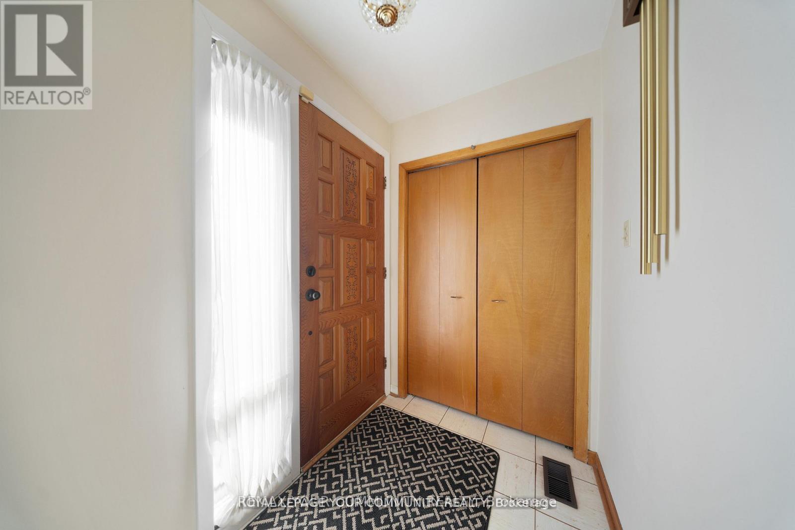 50 Felan Crescent, Toronto, Ontario  M9V 3A3 - Photo 8 - W13224658