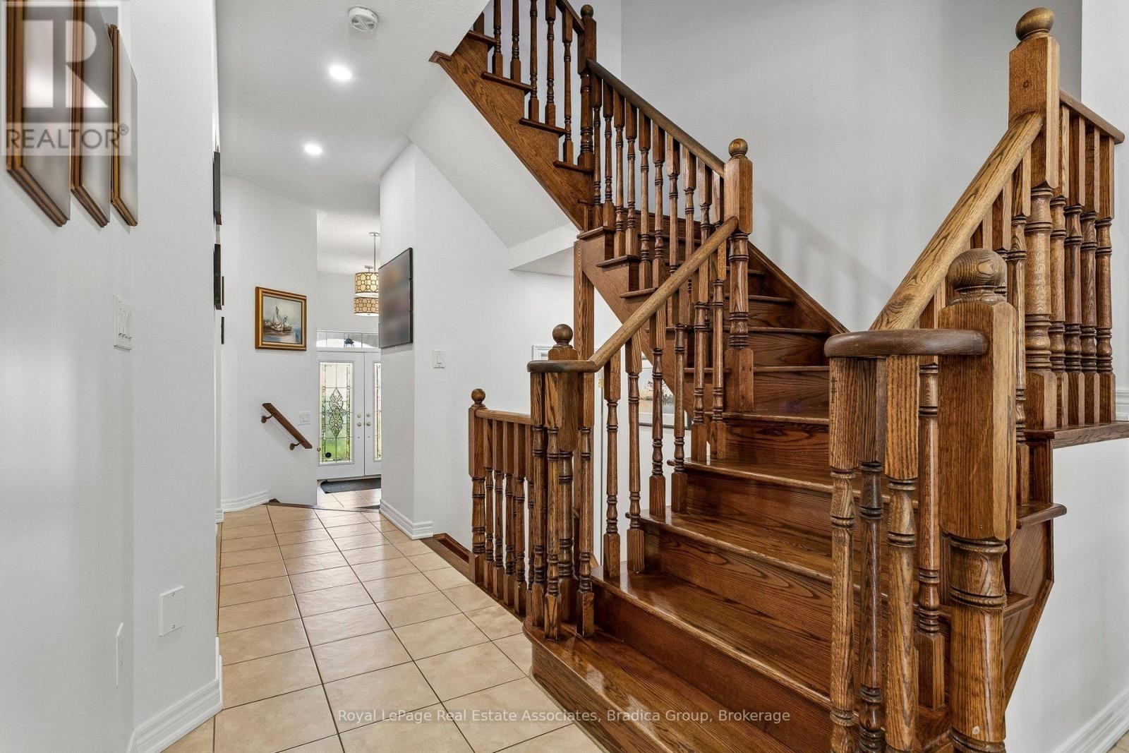 2376 Wasaga Drive, Oakville, Ontario  L6H 0B7 - Photo 15 - W13224676