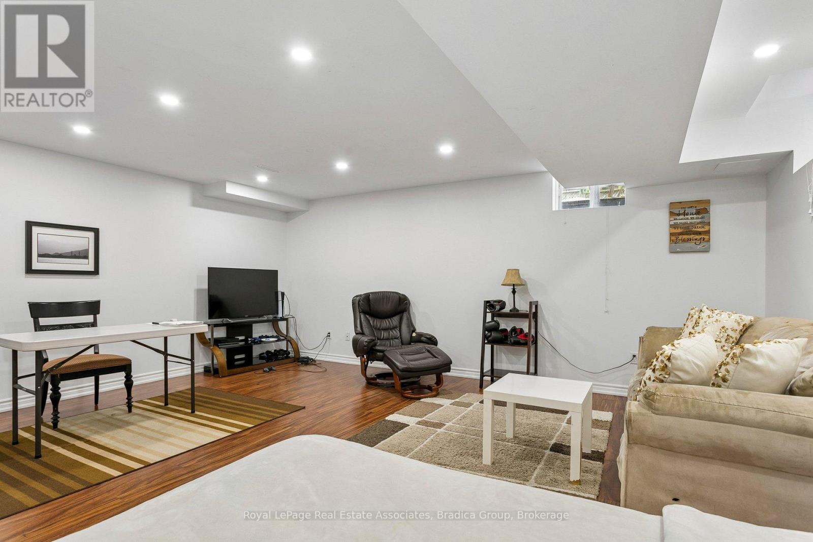 2376 Wasaga Drive, Oakville, Ontario  L6H 0B7 - Photo 22 - W13224676