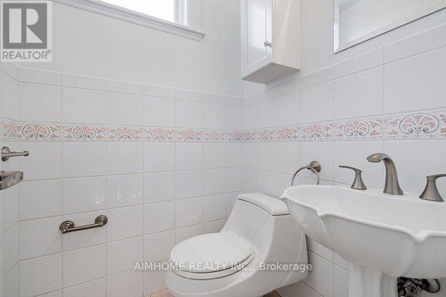 1081 Glencairn Avenue, Toronto, Ontario  M6B 2B1 - Photo 19 - W13224680