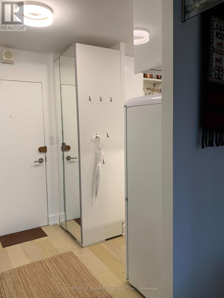208 - 40 Homewood Avenue, Toronto, Ontario  M4Y 2K2 - Photo 9 - C13158776