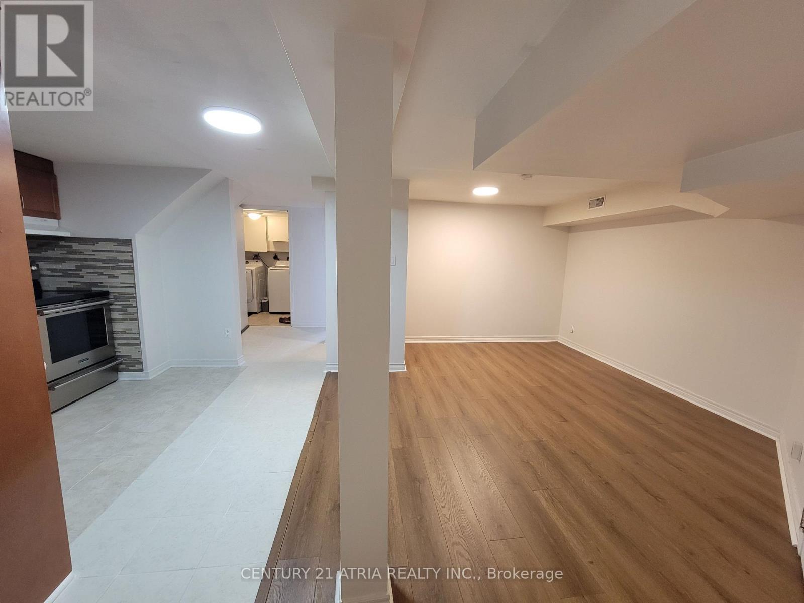 Basement - 339 Taylor Mills Drive N, Richmond Hill, Ontario  L4C 2T8 - Photo 7 - N13221888