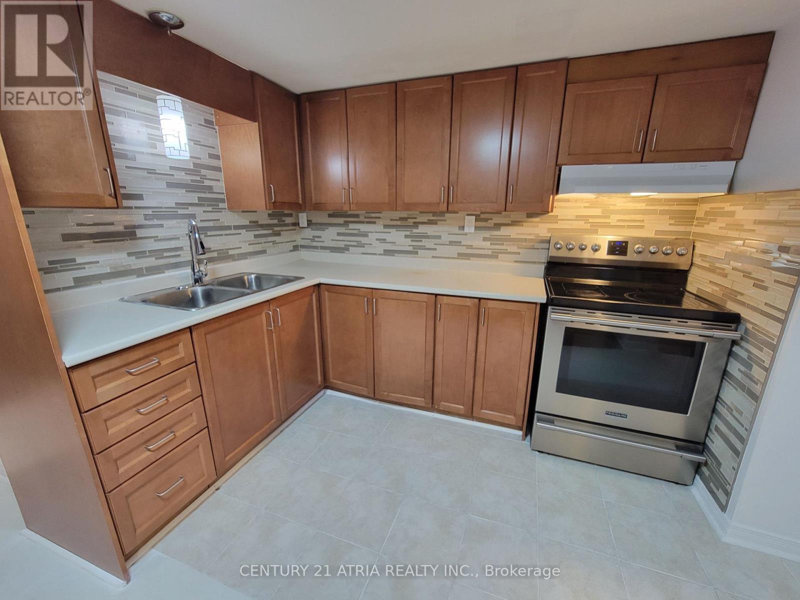 Basement - 339 Taylor Mills Drive N, Richmond Hill, Ontario  L4C 2T8 - Photo 6 - N13221888