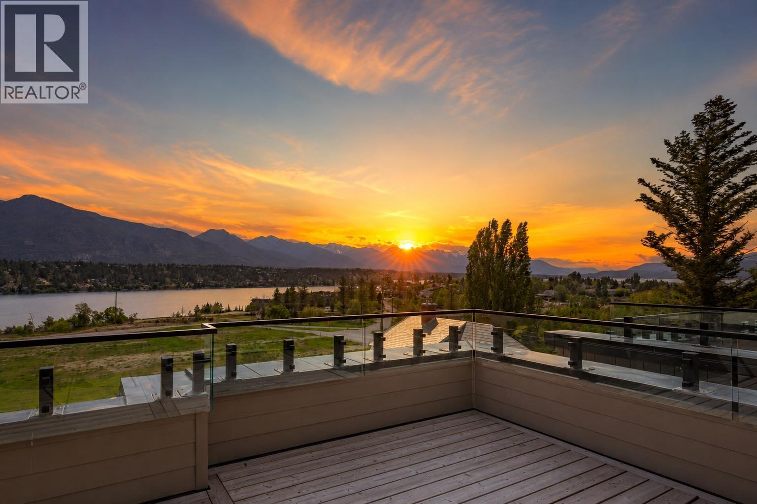 510 14th Street Unit# 404, Invermere, British Columbia V0A 1K0 - Photo 1 - 10371427