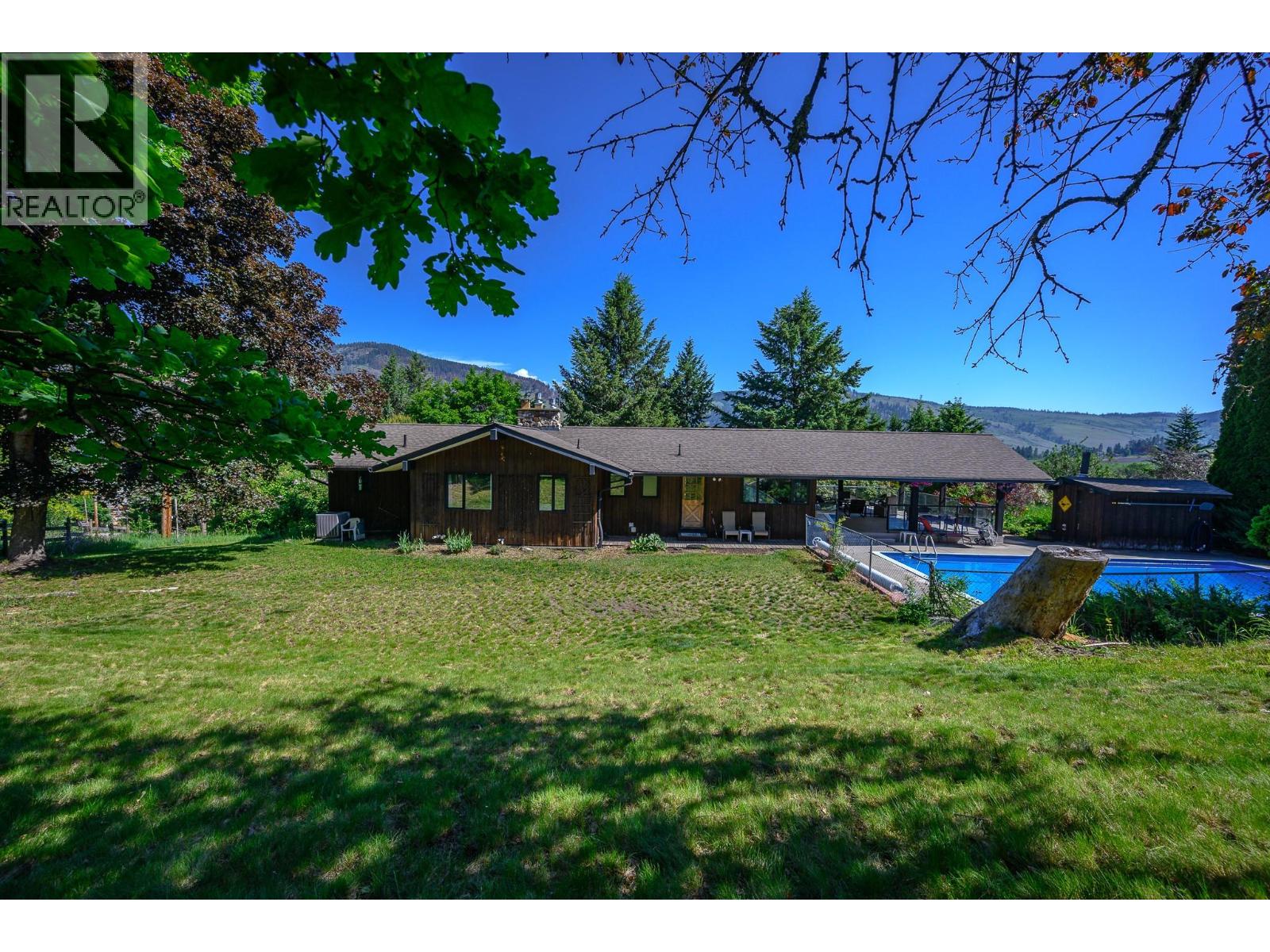 5860 Learmouth Road, Lavington, British Columbia  V1B 3E6 - Photo 48 - 10374014