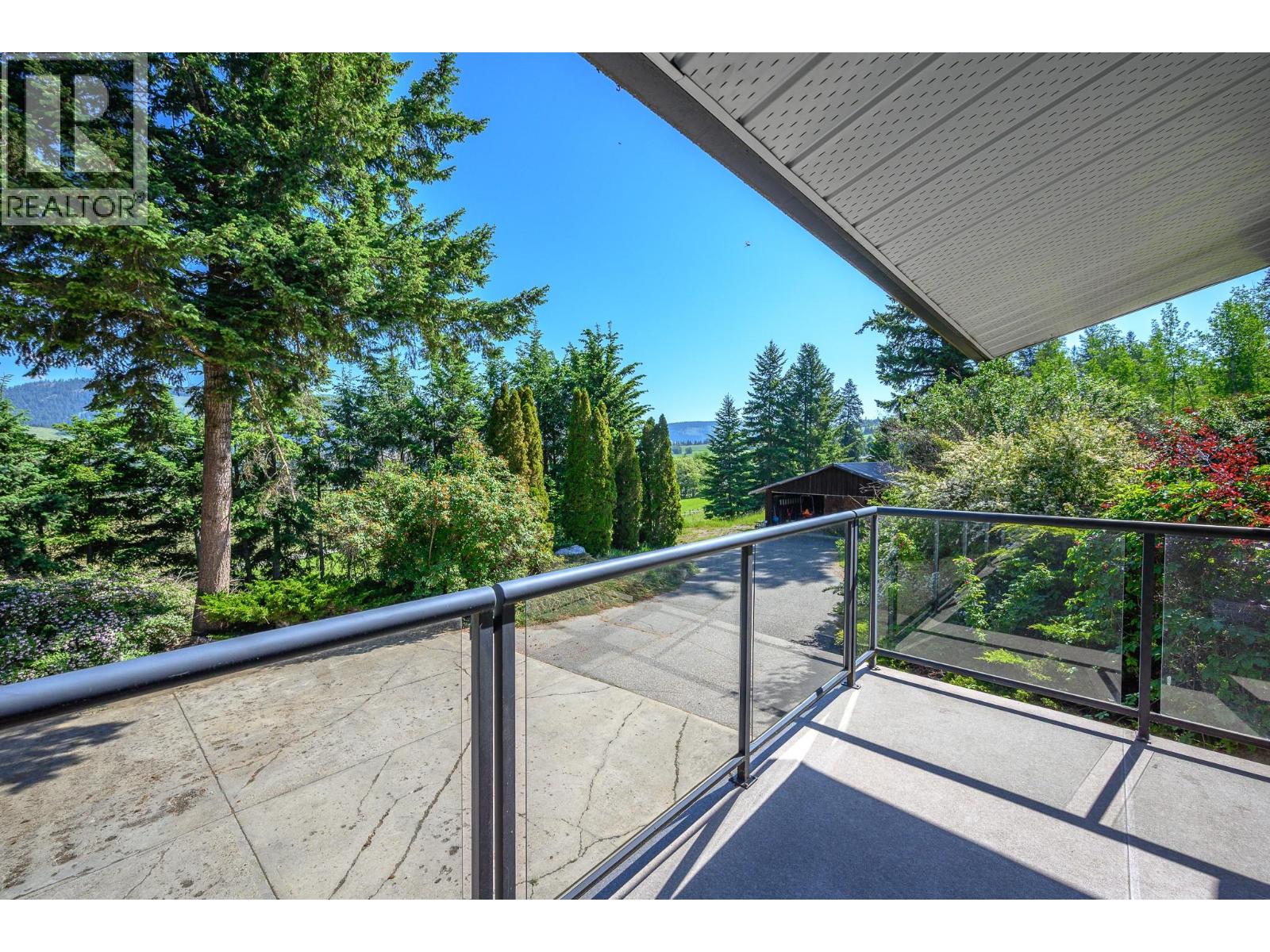 5860 Learmouth Road, Lavington, British Columbia  V1B 3E6 - Photo 56 - 10374014