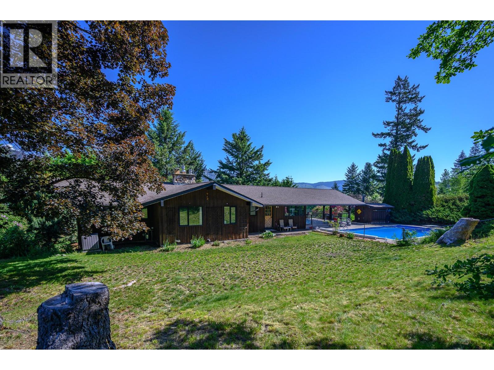 5860 Learmouth Road, Lavington, British Columbia  V1B 3E6 - Photo 47 - 10374014
