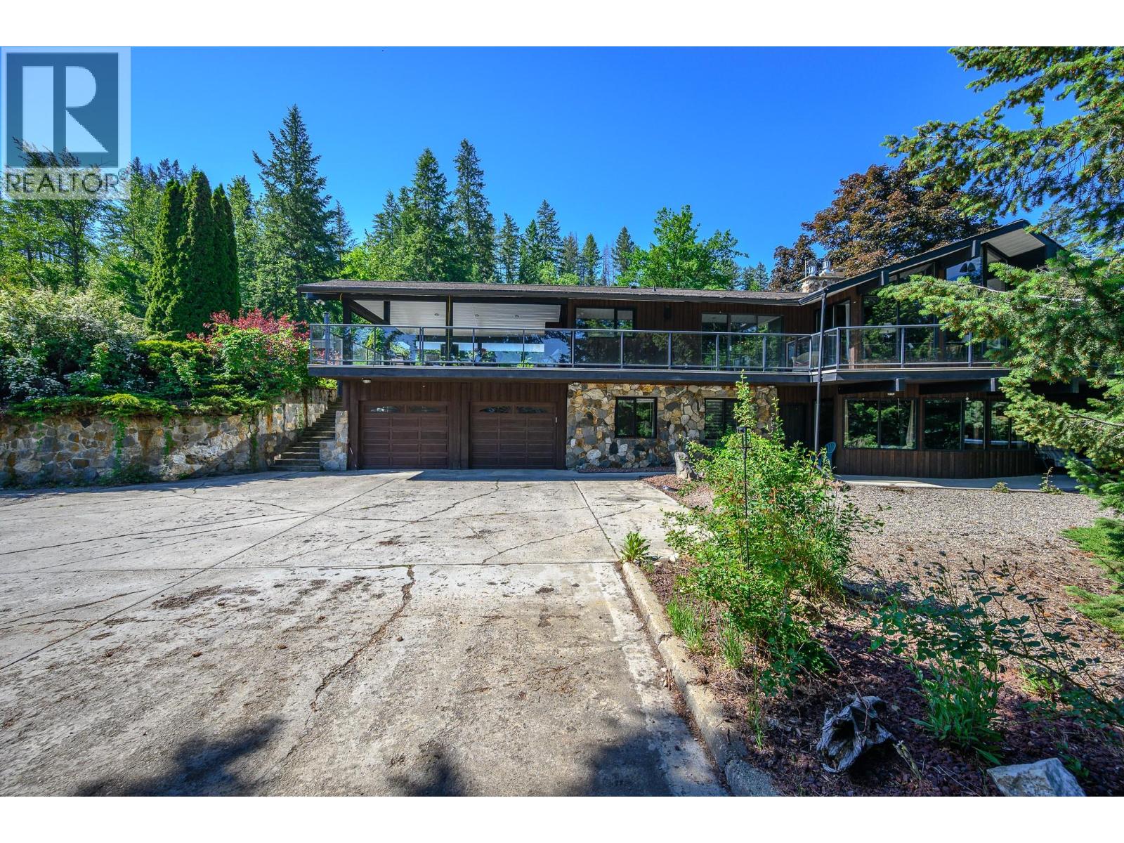 5860 Learmouth Road, Lavington, British Columbia  V1B 3E6 - Photo 4 - 10374014