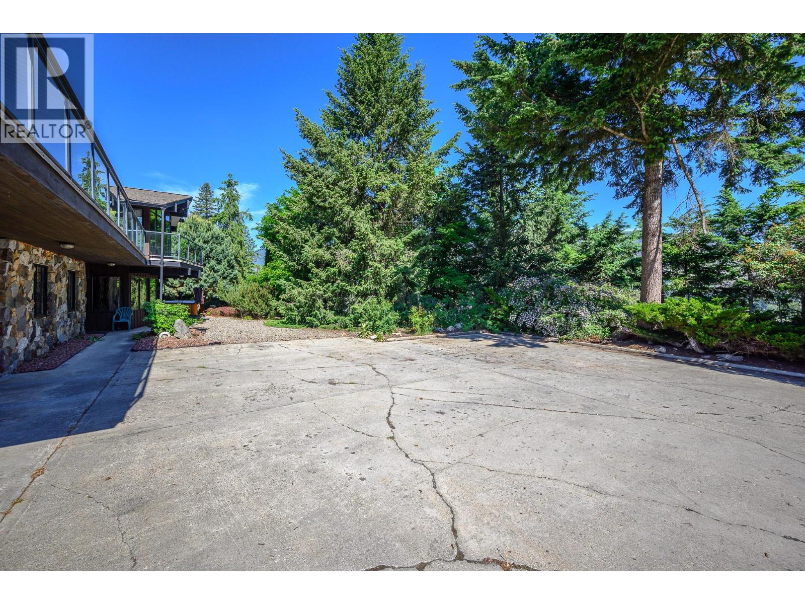5860 Learmouth Road, Lavington, British Columbia  V1B 3E6 - Photo 5 - 10374014
