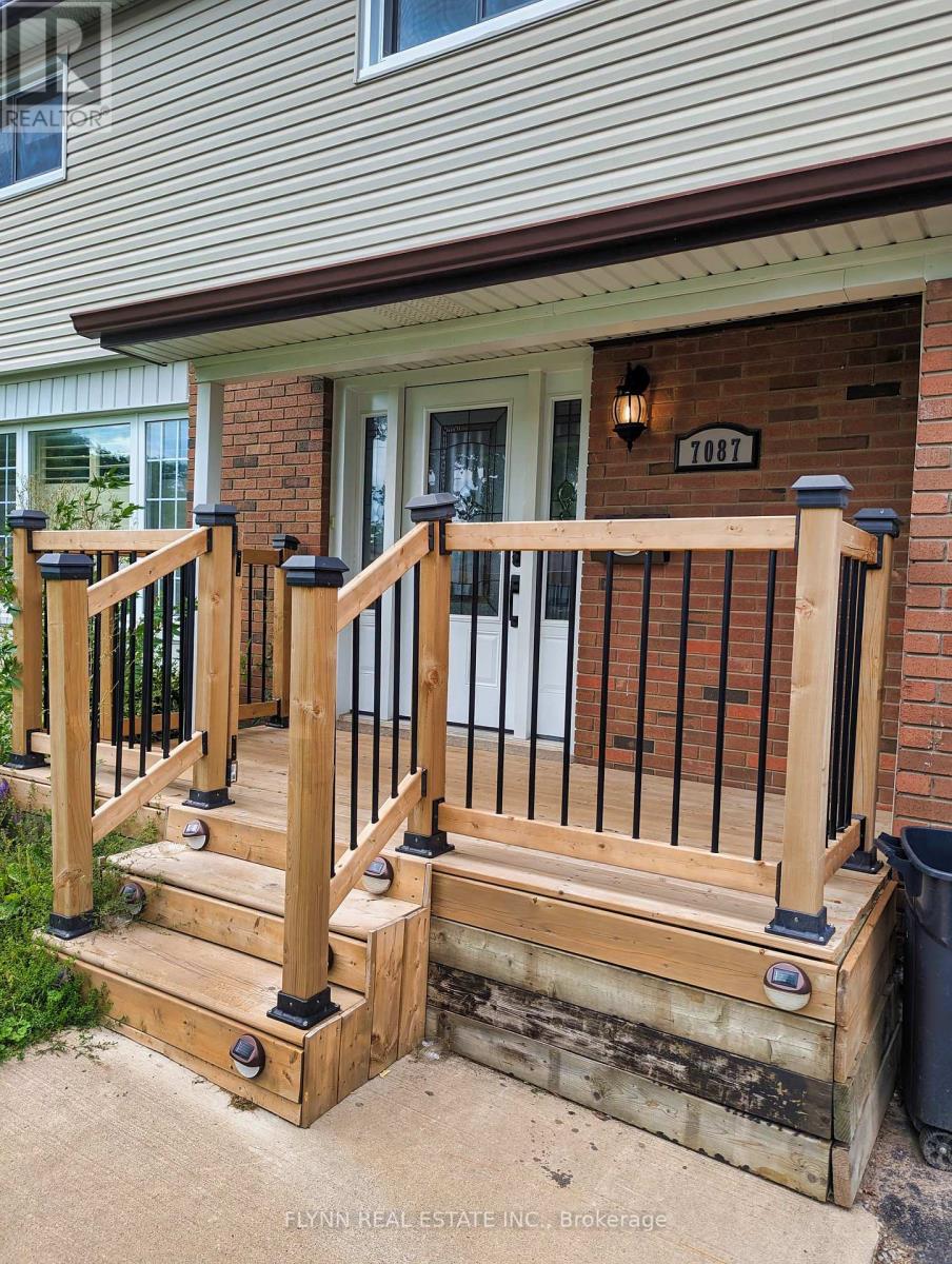 Main - 7087 Centennial Street, Niagara Falls, Ontario  L2G 2Z2 - Photo 3 - X13224616