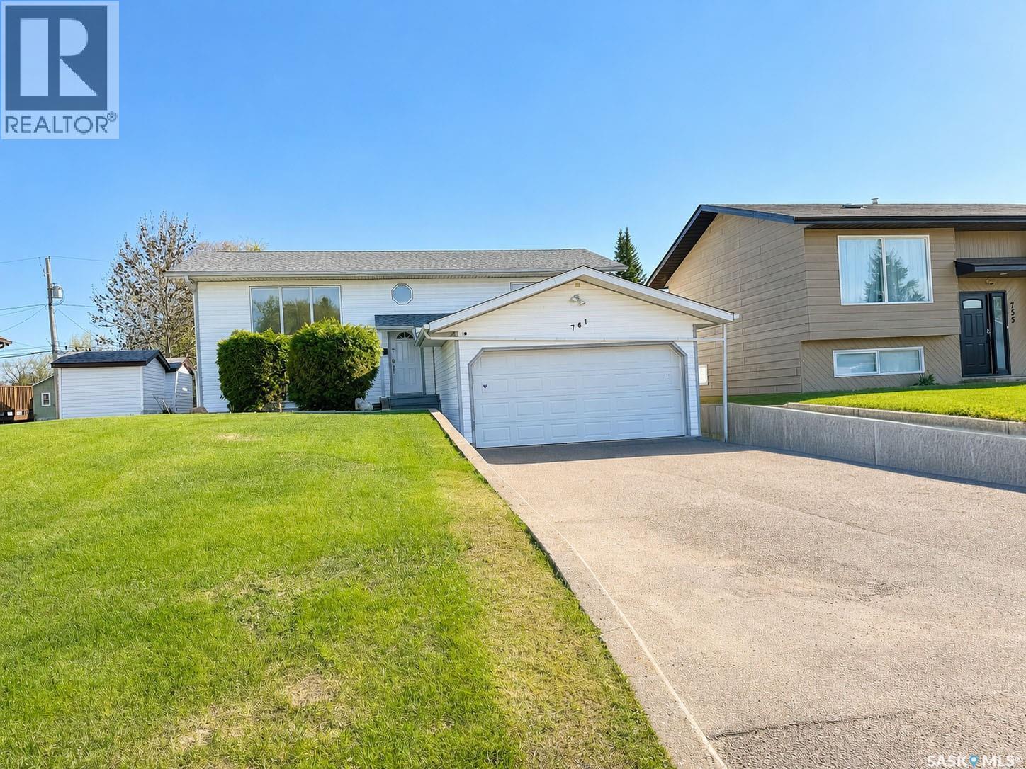 761 3rd Street E, Prince Albert, Saskatchewan  S6V 0H7 - Photo 3 - SK037829