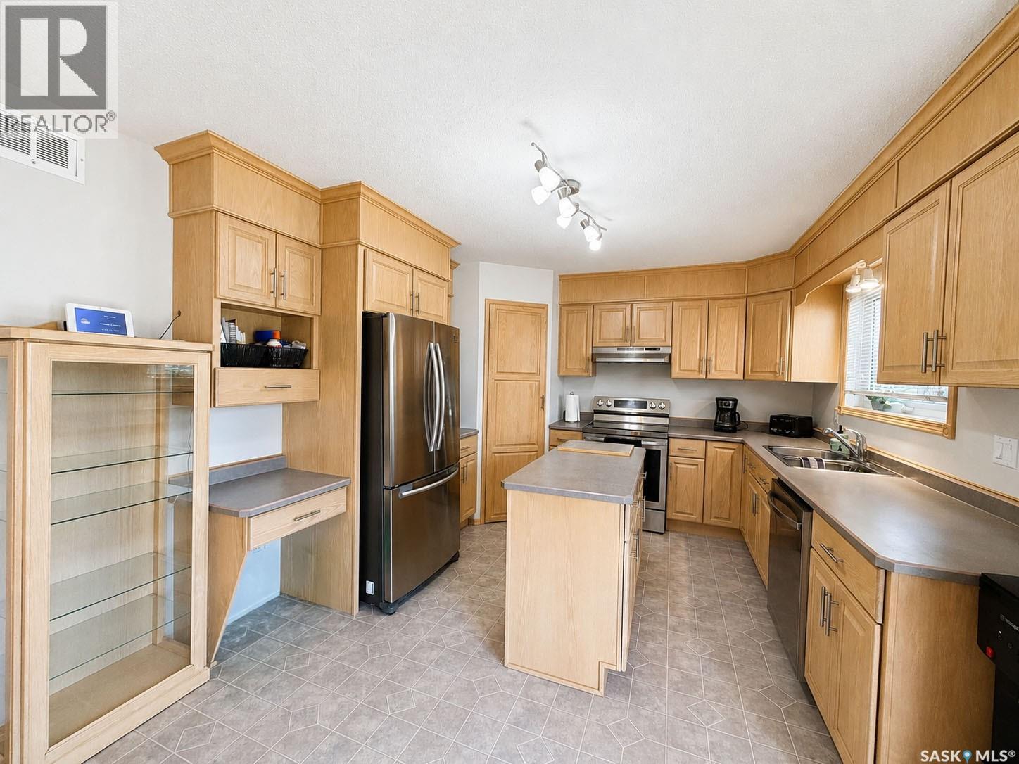 761 3rd Street E, Prince Albert, Saskatchewan  S6V 0H7 - Photo 9 - SK037829