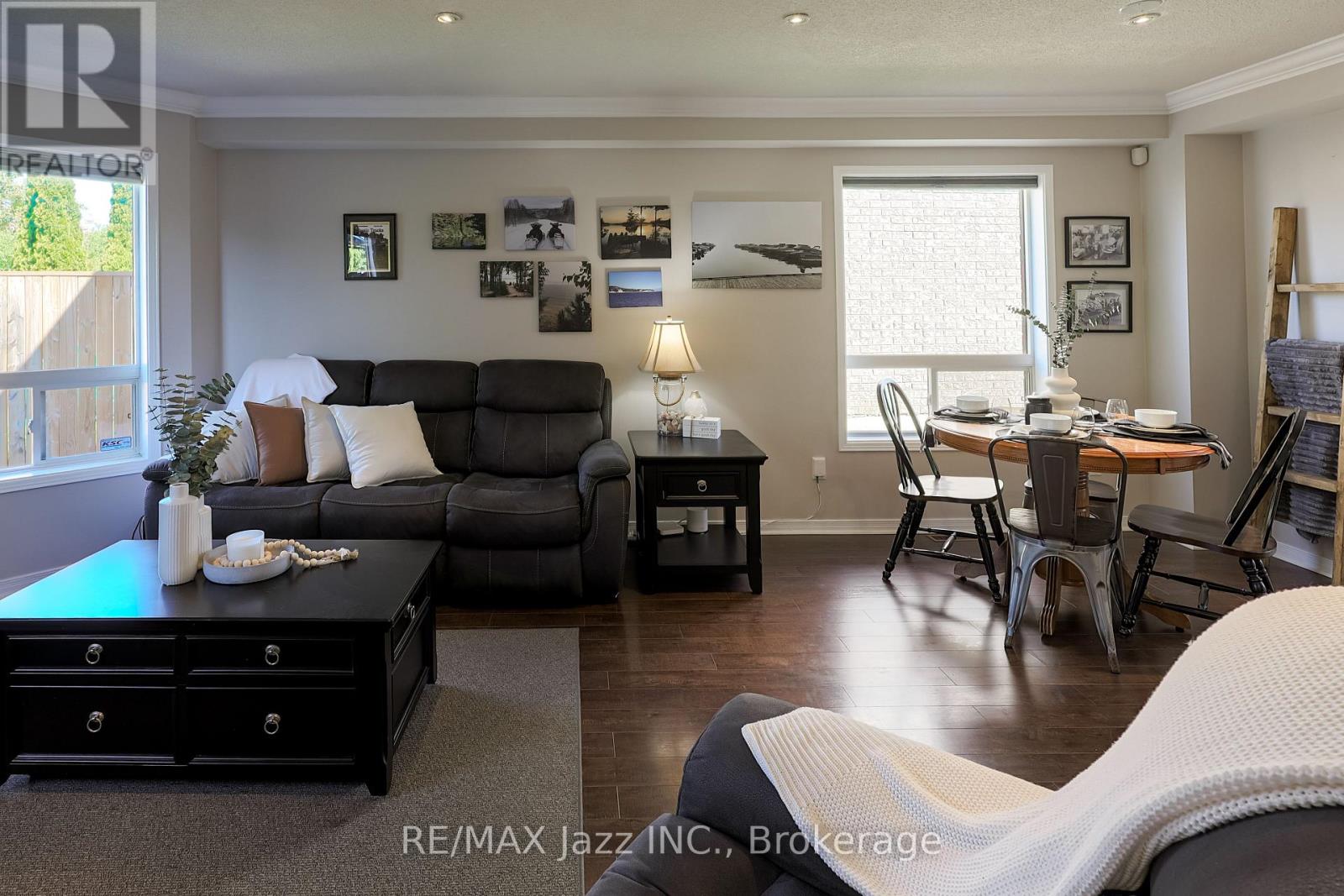 104 Calwell Drive, Scugog, Ontario  L9L 1T7 - Photo 4 - E13224850