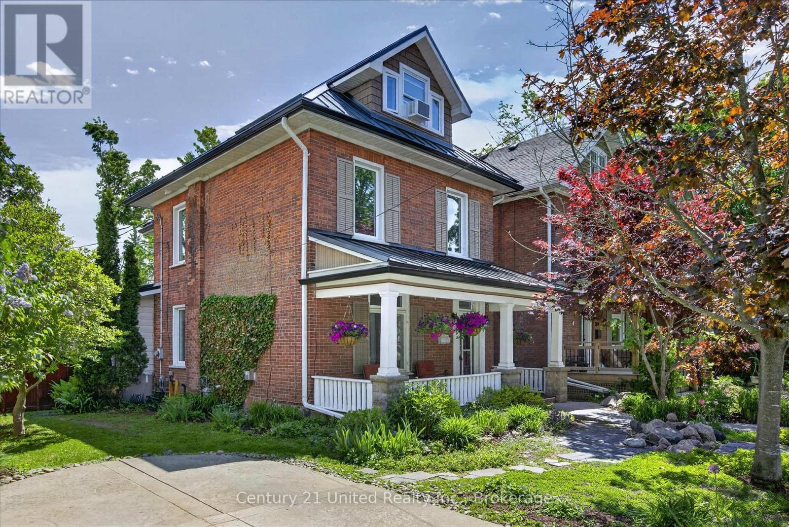 587 GILMOUR STREET, Peterborough, Ontario