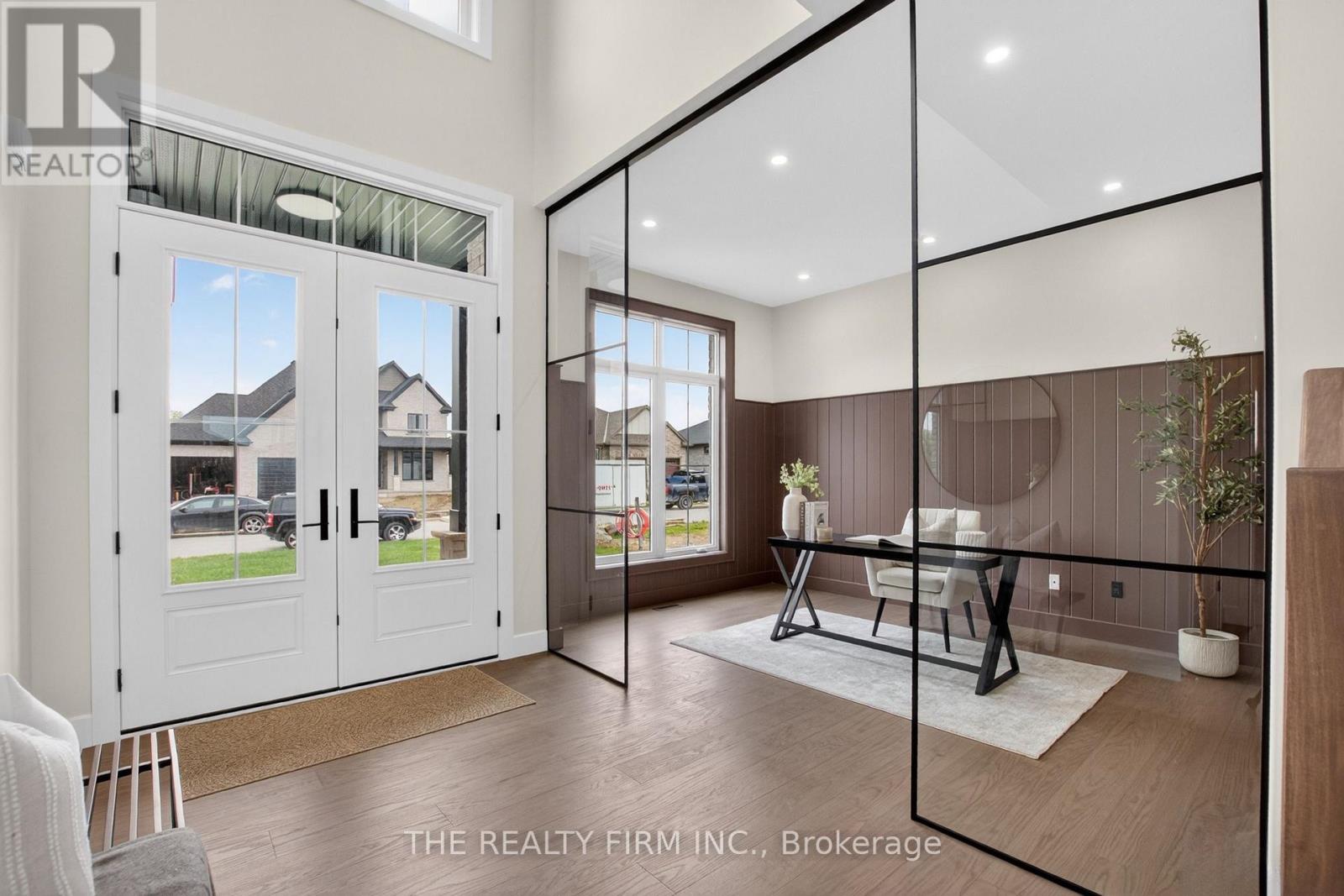 258 Harvest Lane, Thames Centre, Ontario  N0L 1G2 - Photo 3 - X13224702