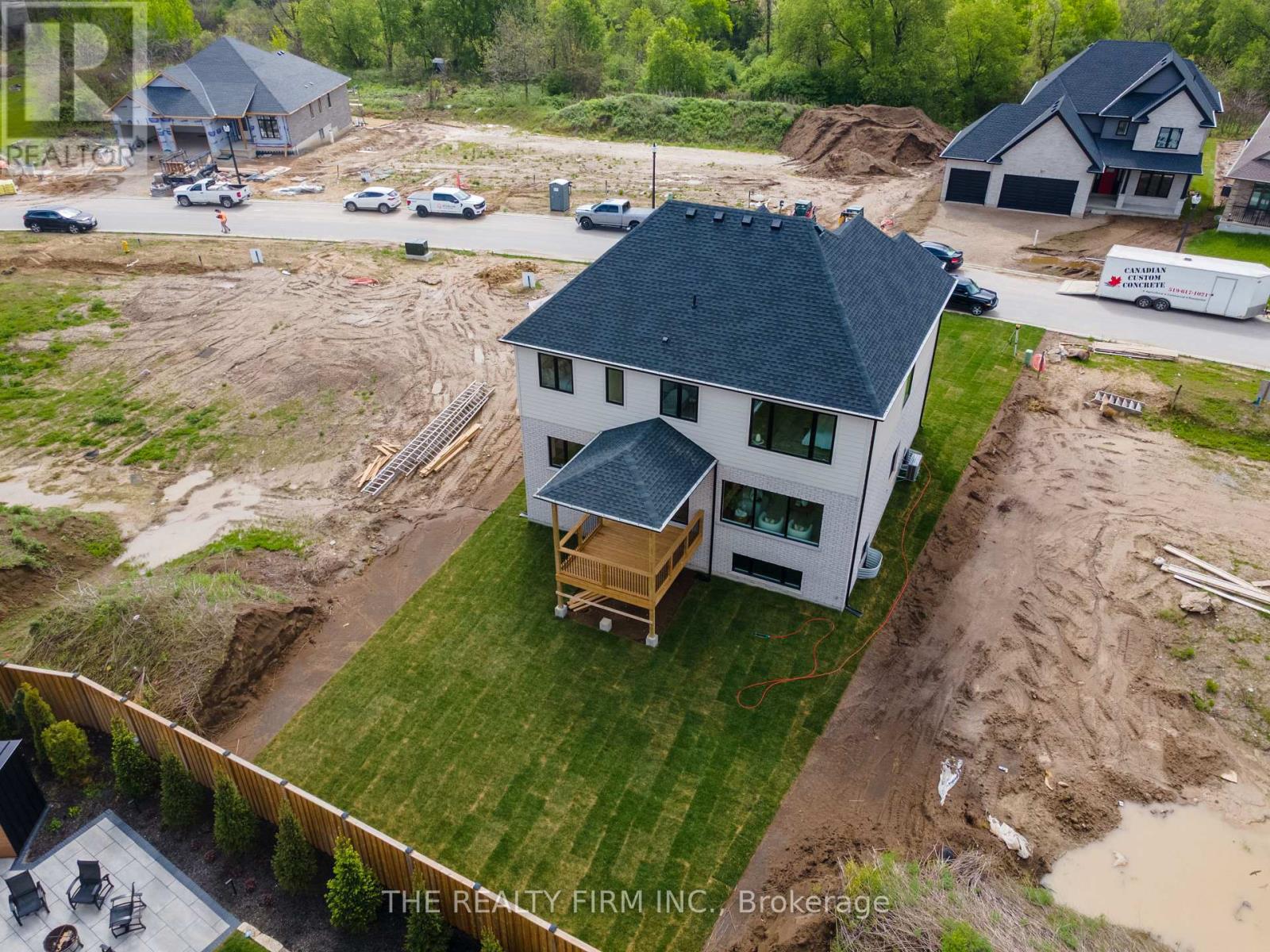 258 Harvest Lane, Thames Centre, Ontario  N0L 1G2 - Photo 45 - X13224702