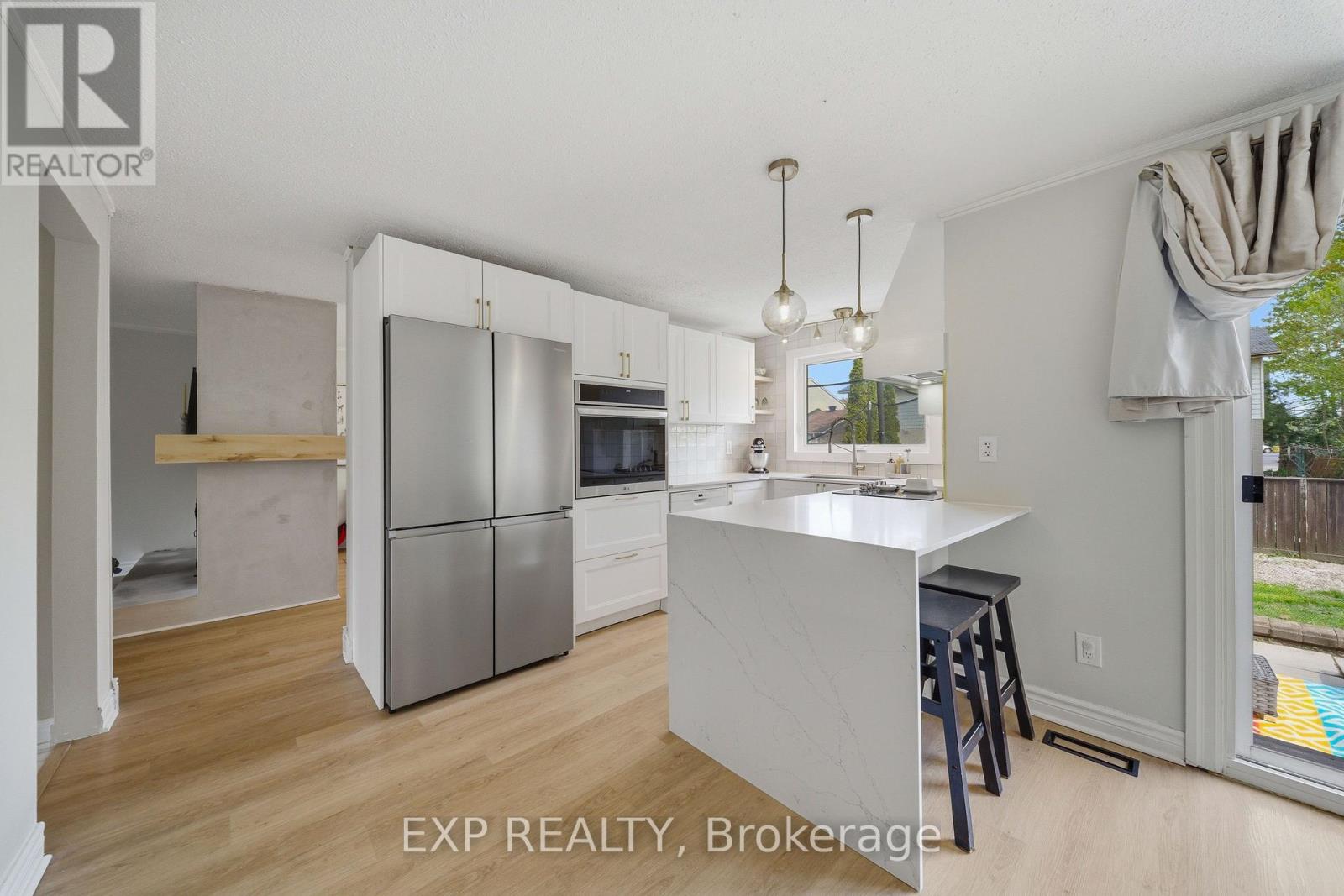 2333 Cotters Crescent, Ottawa, Ontario K1V 8Y7 - Photo 5 - X13224908