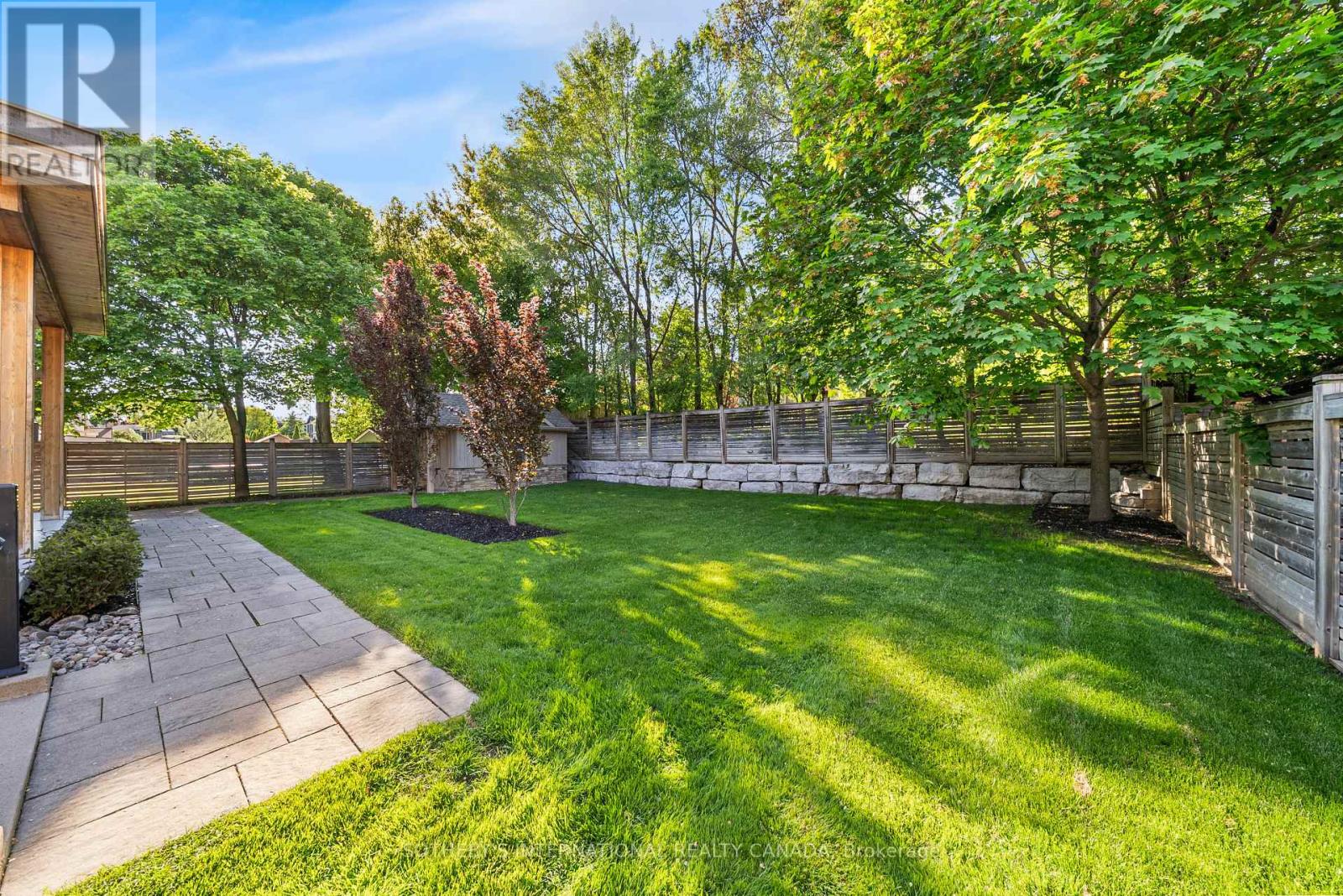 6 Weller Crescent, Vaughan, Ontario  L6A 1E4 - Photo 38 - N13217050