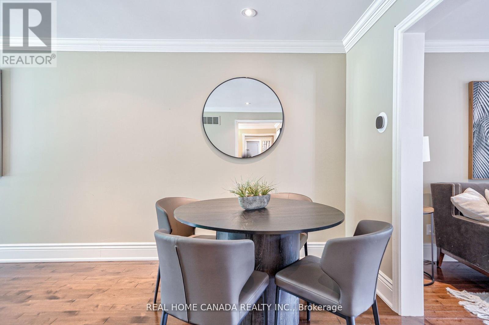 82 Arkendo Drive, Oakville, Ontario  L6J 5T9 - Photo 8 - W13066166