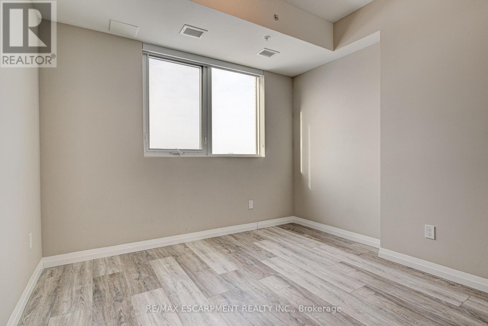 1007 - 108 Garment Street, Kitchener, Ontario  N2G 0E2 - Photo 21 - X12749814
