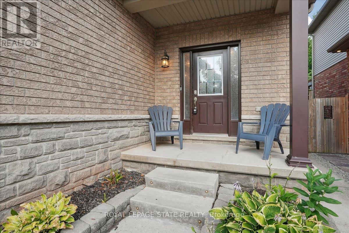 95 Hemlock Way, Grimsby, Ontario  L3M 0A9 - Photo 9 - X12969672
