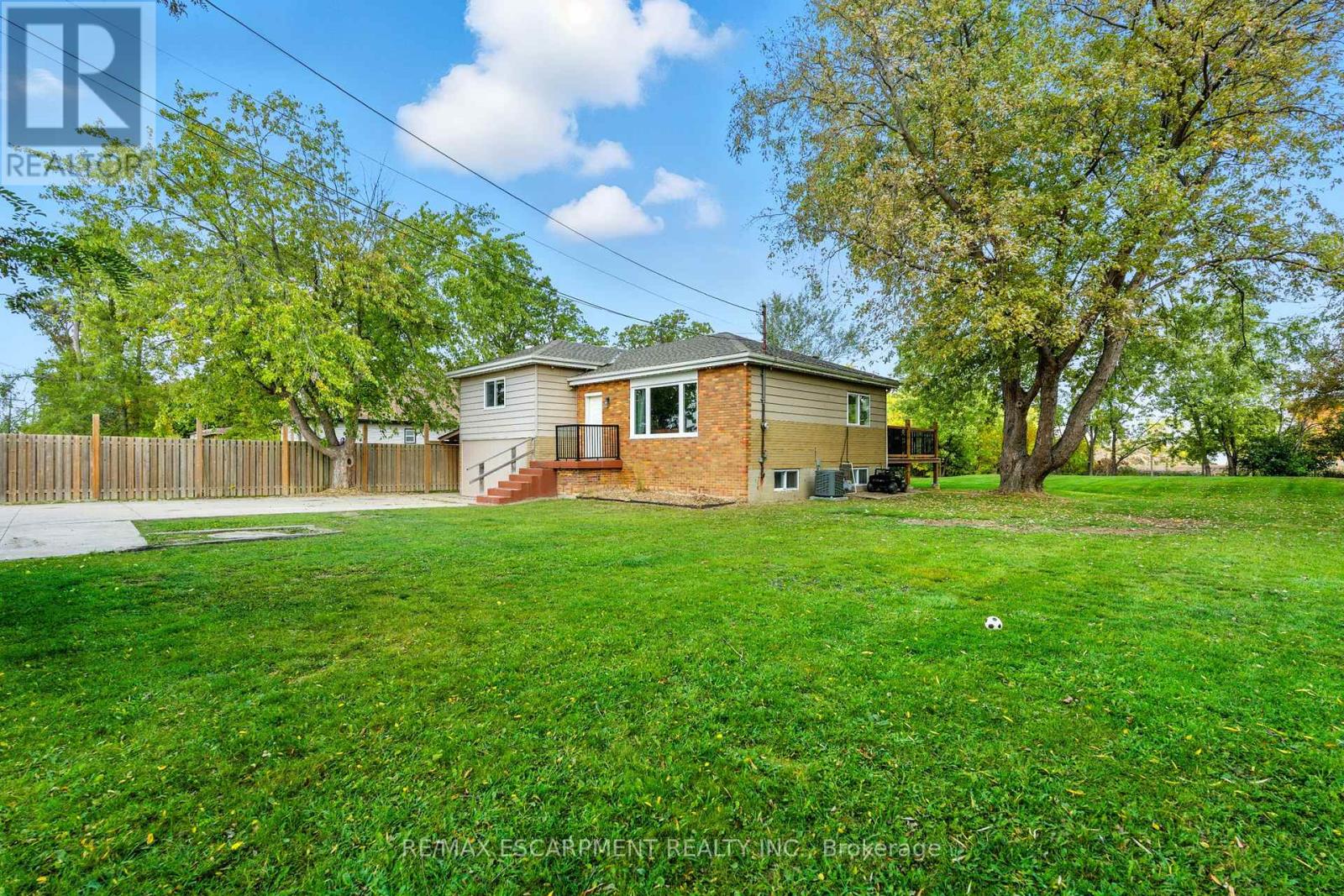 293 #20 Regional Road, Hamilton, Ontario  L8J 3H4 - Photo 1 - X12839142