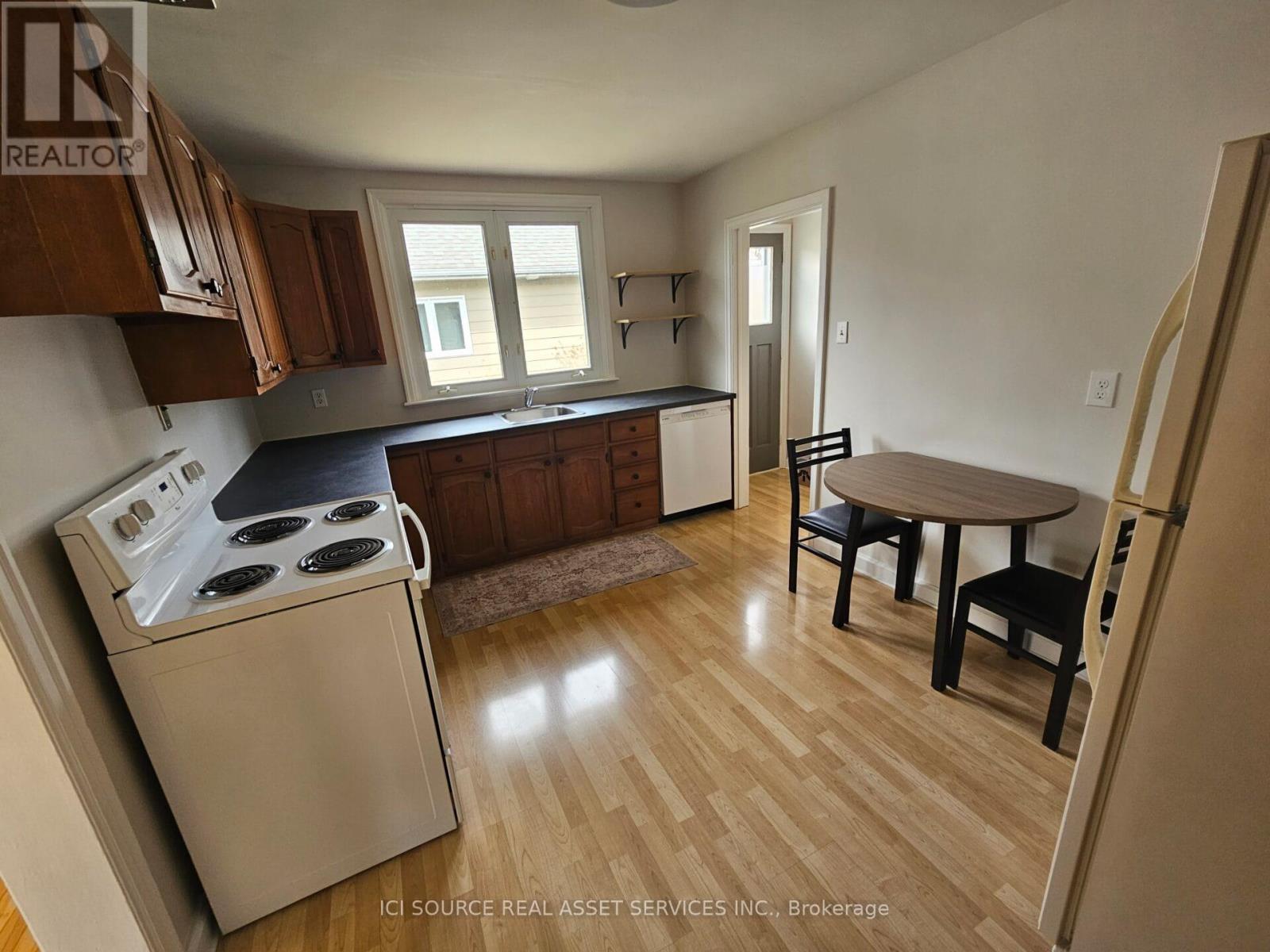 2243 Hillary Avenue, Ottawa, Ontario  K1H 7H7 - Photo 5 - X13131918
